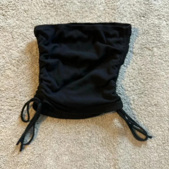 WHITE FOX CROP TOP - Picture 3 of 5